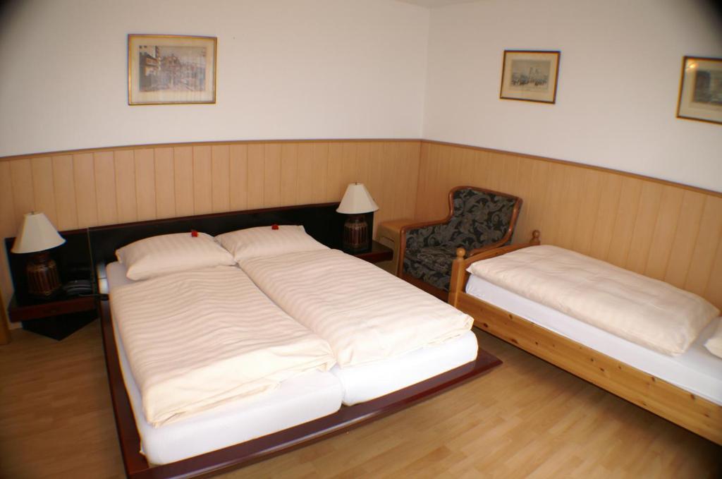 Hotel Roemerhafen Colonia Habitación foto